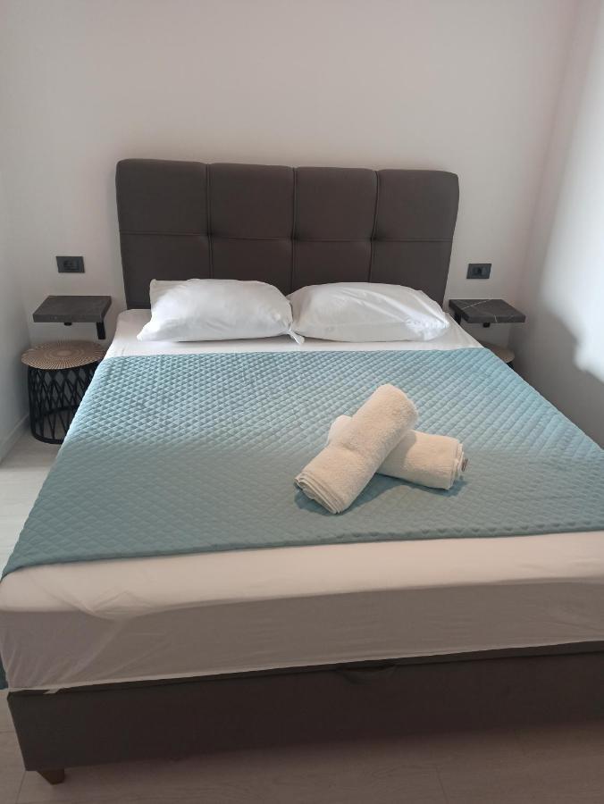 Grannyanny Apartment Sibenik Ngoại thất bức ảnh